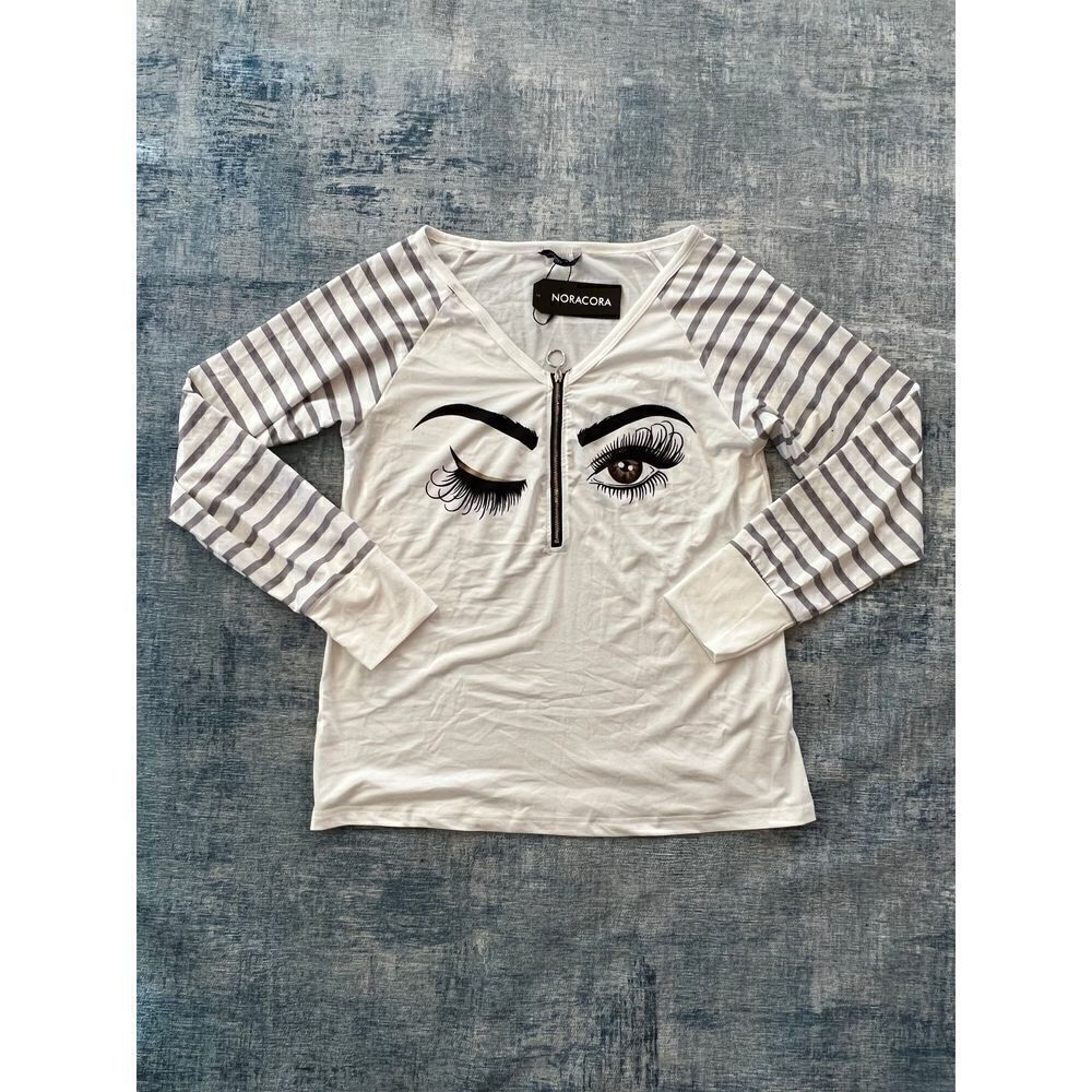 NWT! Noracora Gray White Wink Beauty Long Sleeve Zip Neck Top Medium